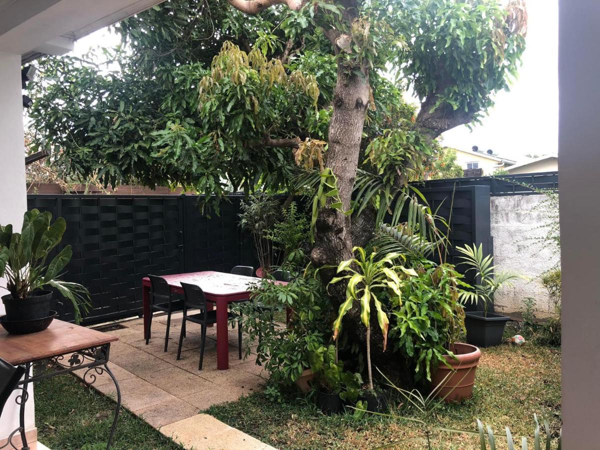 Meuble Le Manguier Apartment Saint Pierre Exterior photo
